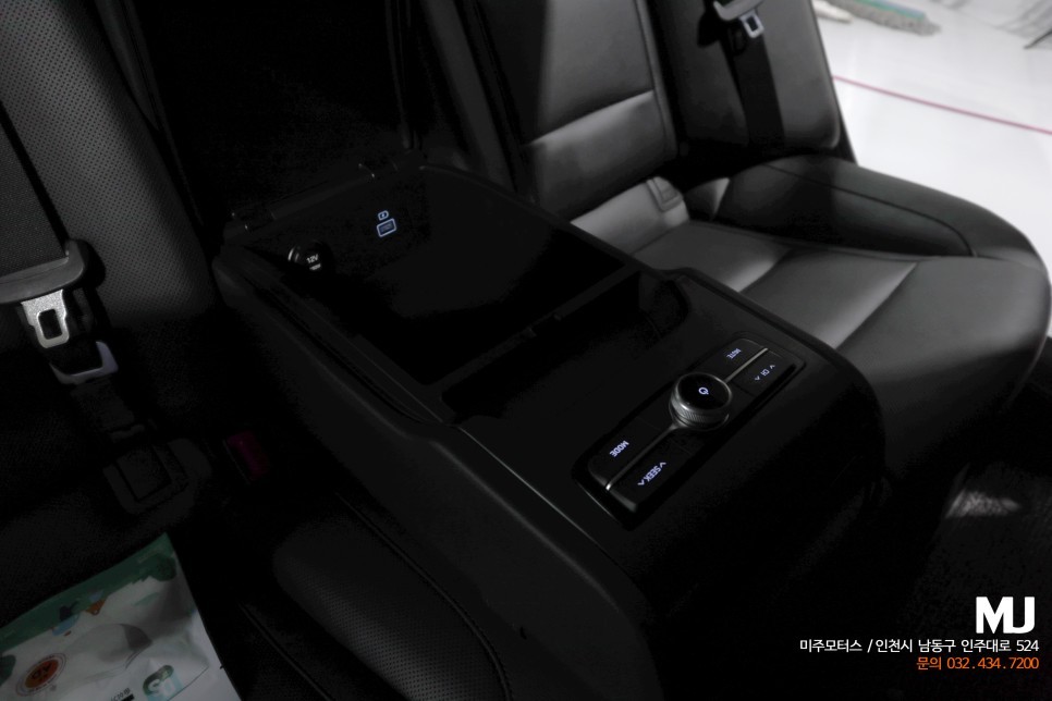 더뉴그랜져 IG 2열 후석 암레스트 / 오디오컨트롤 스위치 순정 작업 / 인천, 미추홀