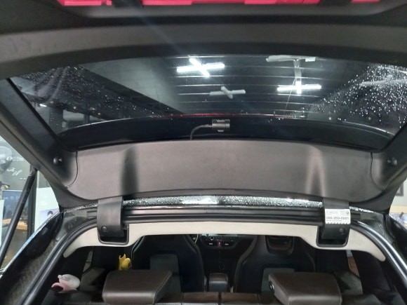 서울 / BMW I3 전기차량 블랙박스 장착설치 하이패스 매립 RF하이패스 AP560 글로브박스안 매립 파인뷰 LXQ600파워 블랙박스 우면동 역삼동 역삼 블랙박스 장착설치 하이패스 매립 / 강남.송파.서초.동작.강동