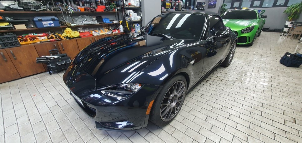 MAZDA MX-5 Glitter black blue
