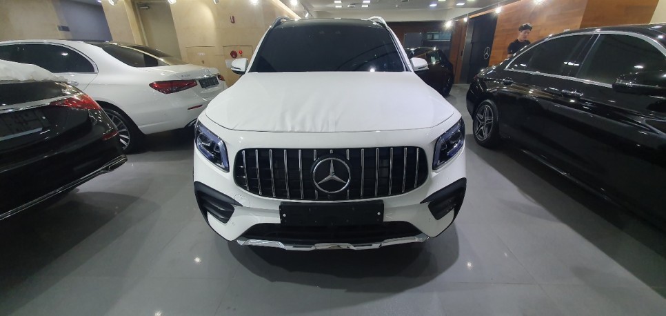 서울 / BENZ GLB250 - GLB의 순정 다이아몬드그릴 세로그릴로 교체! / 잠실, 삼전, 송파 / 강남.송파.서초.동작.강동