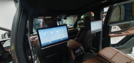 송파 LINCOLN The New AVIATOR - 링컨 더 뉴 에비에이터에 아이들을 위해서 14인치 리어모니터 장착하기!