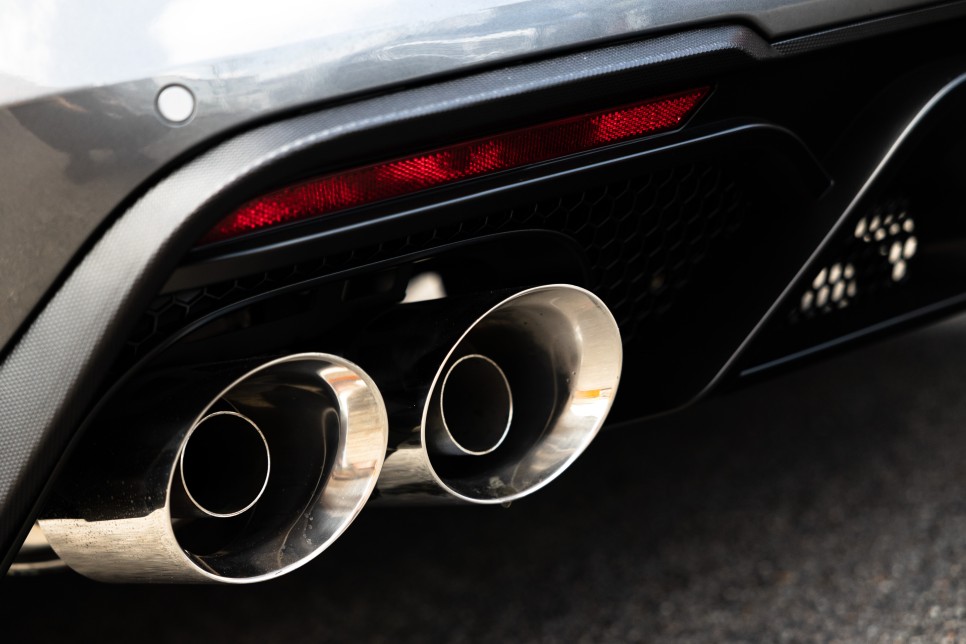 [포드 머스탱 2.3T 에코 부스트] 쉘비 GT500 스타일 바디킷 + 캘리퍼 도색 + 커스텀 가변 배기 / 포드 / 머스탱 / 부산 기장군