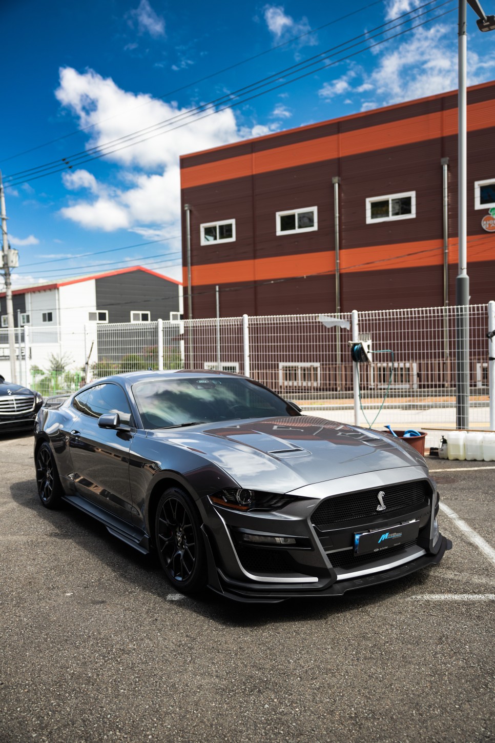 [포드 머스탱 2.3T 에코 부스트] 쉘비 GT500 스타일 바디킷 + 캘리퍼 도색 + 커스텀 가변 배기 / 포드 / 머스탱 / 부산 기장군