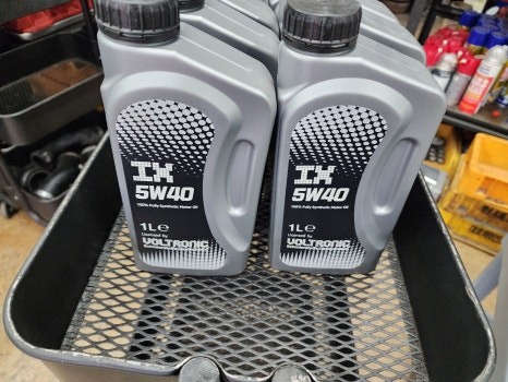 [벤츠 E300] 볼트로닉 IX 5W40 엔진오일 교체 / 부산 기장군