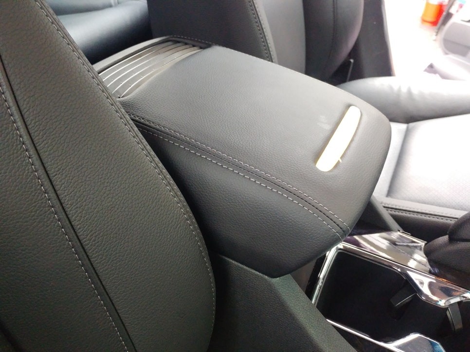 핫 아이템!!! 국내1호 혼다어코드 차량 순정형 공기청정기 장착하기.