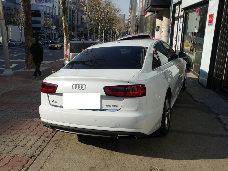 전 세계 독보적인 첨단 운전자 지원시스템 &quot;MOBILEYE630&quot; 아우디A6 차량 장착.