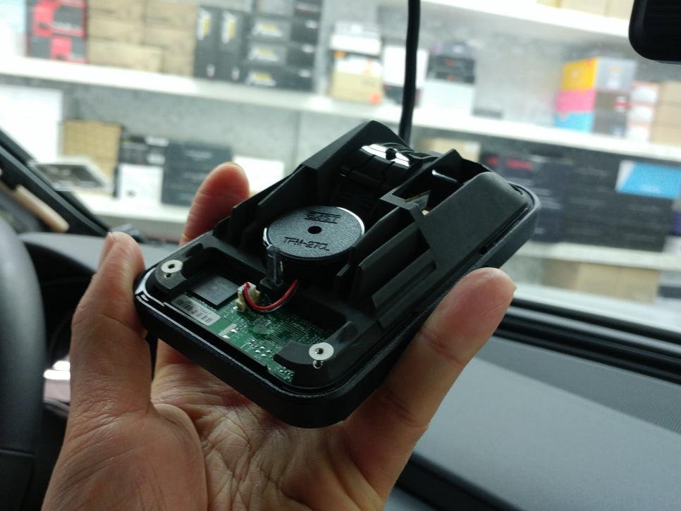 전 세계 독보적인 첨단 운전자 지원시스템 &quot;MOBILEYE630&quot; 아우디A6 차량 장착.