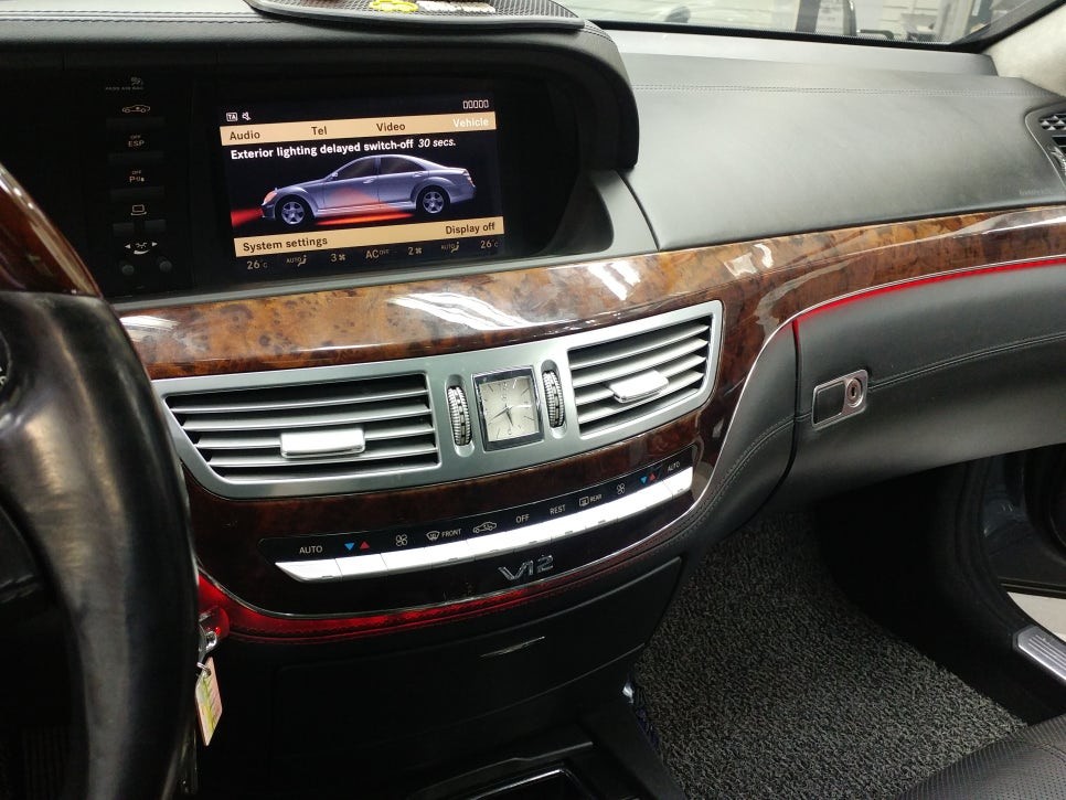 Benz S600차량 실내 분위기를 UP시킬수있는 실내 엠비언트라이트 튜닝. / 서초구 서초동