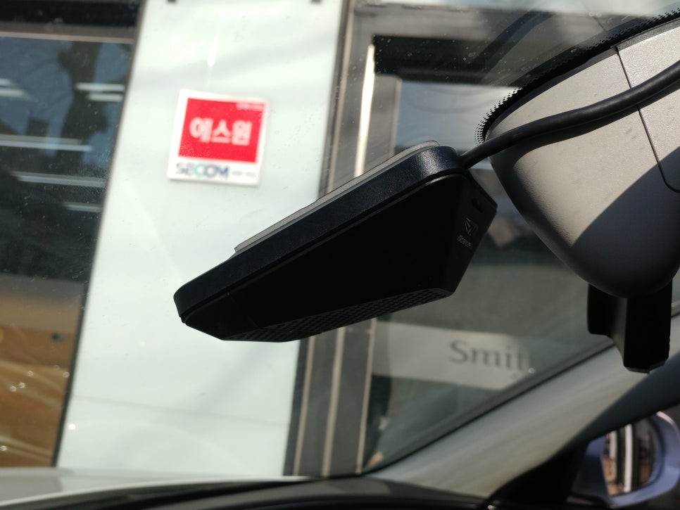 전 세계 독보적인 첨단 운전자 지원시스템 &quot;MOBILEYE630&quot; 아우디A6 차량 장착.