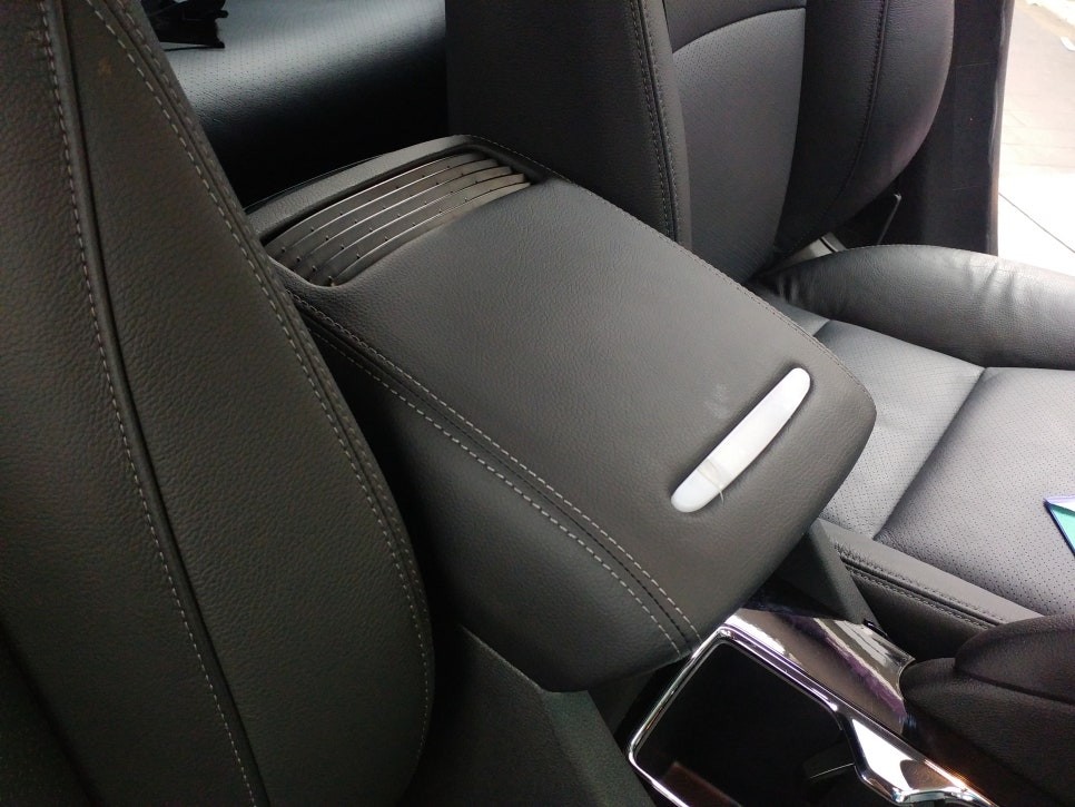 핫 아이템!!! 국내1호 혼다어코드 차량 순정형 공기청정기 장착하기.