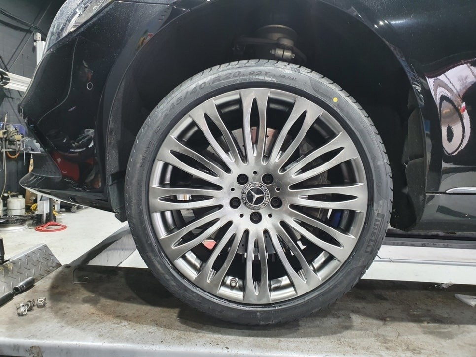 [전주휠복원 첨단타이어] 벤츠S560 순정20인치 마이바흐휠복원+ 245/40R20 피렐리 런플랫 P ZERO RF-정읍익산김제휠복원, 군산휠복원,대전광주휠복원,전주휠타이어인치업!