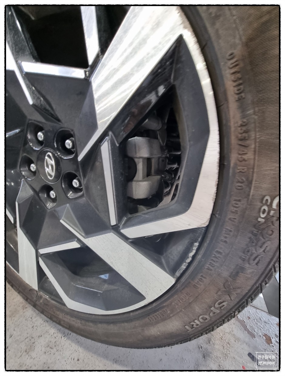 [전주 휠복원 첨단타이어]신형 싼타페 순정20인치 휠복원/휠수리/휠용접/다이아몬드컷팅- / 전주