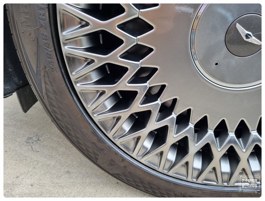 [전주 휠복원 첨단타이어] 제네시스 G90 순정19인치 불판휠 휠복원+휠도색/ / 전주