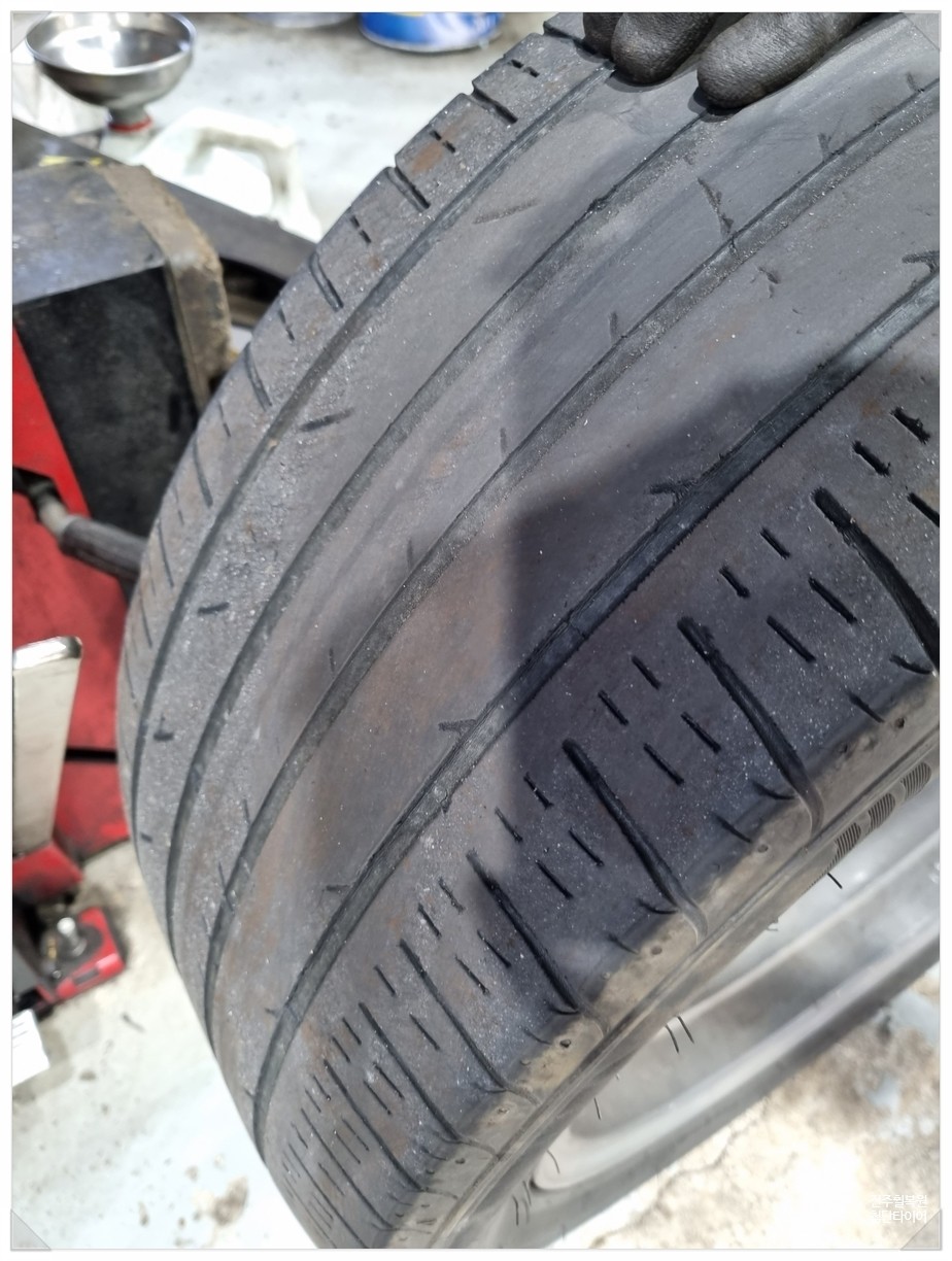 [전주 휠복원 첨단타이어] 올뉴K7 순정18인치->19인치 인치업(올뉴K7 순정복원휠+ 타이어 금호 솔루스 TA51 2454019)정읍익산김제군휠복원,대전휠광주휠,충북충남휠복원 / 전주