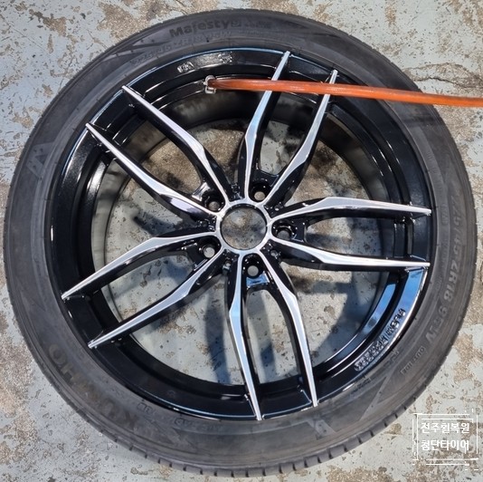 [전주 휠복원 첨단타이어] YF소나타 사제18인치 / 전주