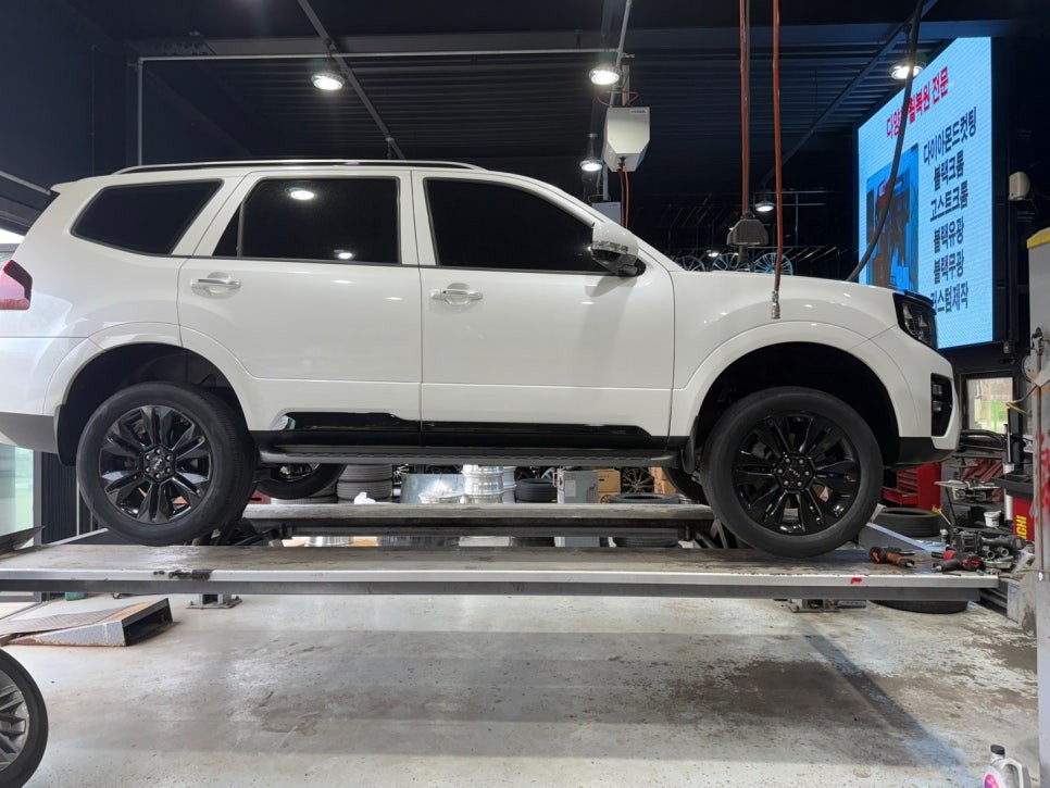 [전주 휠복원 첨단타이어]기아 모하비 더마스터 순정 20인치 도장휠⇨블랙유광휠로 교환 김제익산군산휠복원,대전천안휠복원,광주휠복원,서천대천휠복원,여수목포휠복원,경남경북휠복원,휠타이어 / 전주