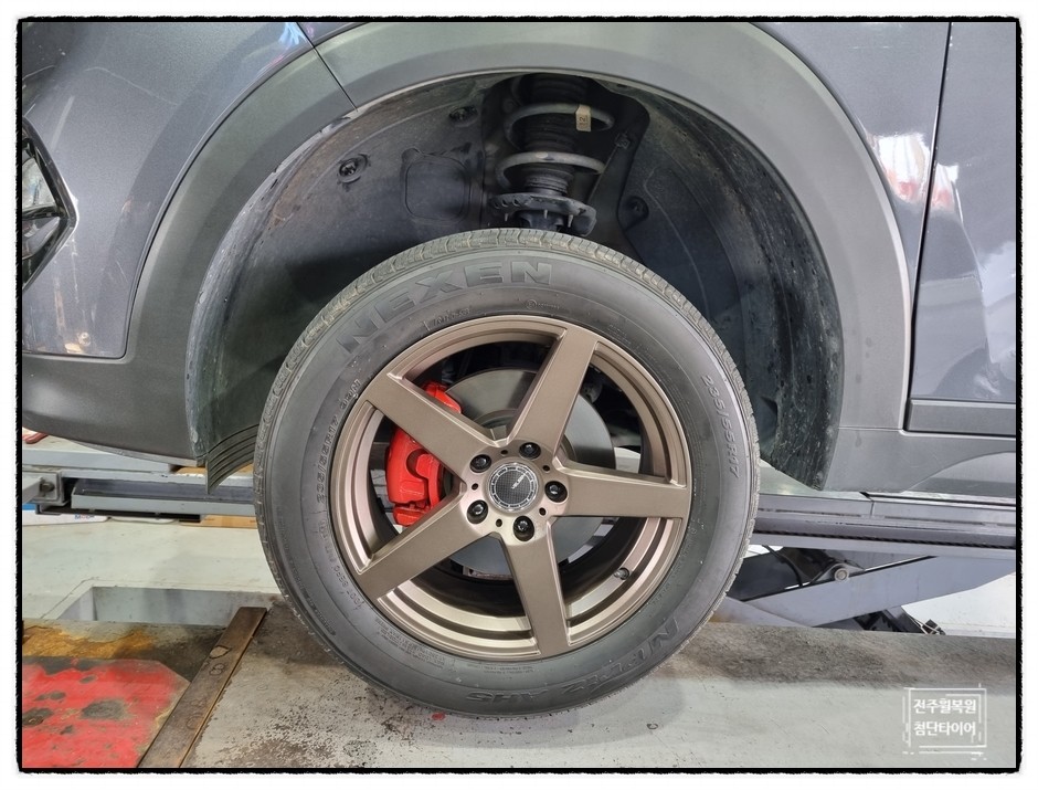 [전주 휠복원 첨단타이어] 올뉴투싼 순정17인치->신품사제 벨센RS-5 브론즈 휠교체+우레탄전용도로 캘리퍼도색(레드)튜닝!군산김제익산휠복원, 전주휠타이어인치업, 대전광주휠복원타이어 / 전주