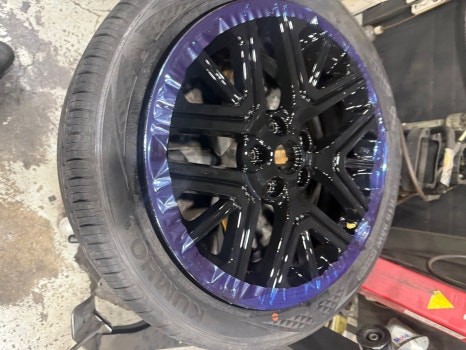 [전주 휠복원 첨단타이어]현대 그랜저 GN7 순정 19인치 컷팅휠⇨블랙유광으로 휠도색 김제익산군산휠복원,대전휠복원,광주휠복원,천안충남충북휠복원,서천대천휠복원,여수목포휠복원,휠타이어 / 전주