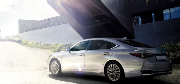 렉서스 ES300h 스포츠 디자인 패키지 150대 한정판 판매,가격정보 / 안성, 평택, 오산