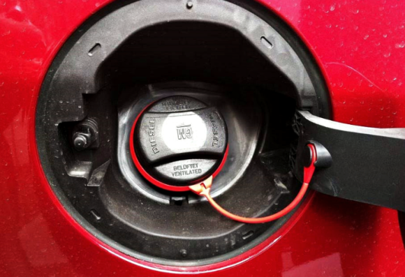 엔진 경고등 주의 원인 해결 방법은 이렇습니다