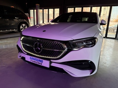 W214 E클래스 자동차 검사시에도 문제없는 순정 코닉글로우 그릴 시공 / 천안시 동남구