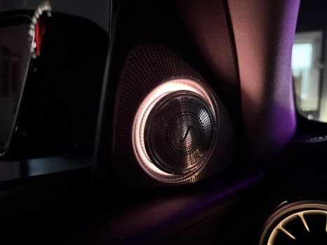 W213 E클래스 부메스터 스피커와 벤풍구 엠비언트