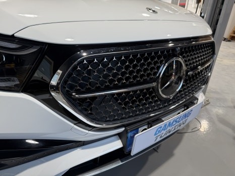 W214 E클래스 자동차 검사시에도 문제없는 순정 코닉글로우 그릴 시공 / 천안시 동남구