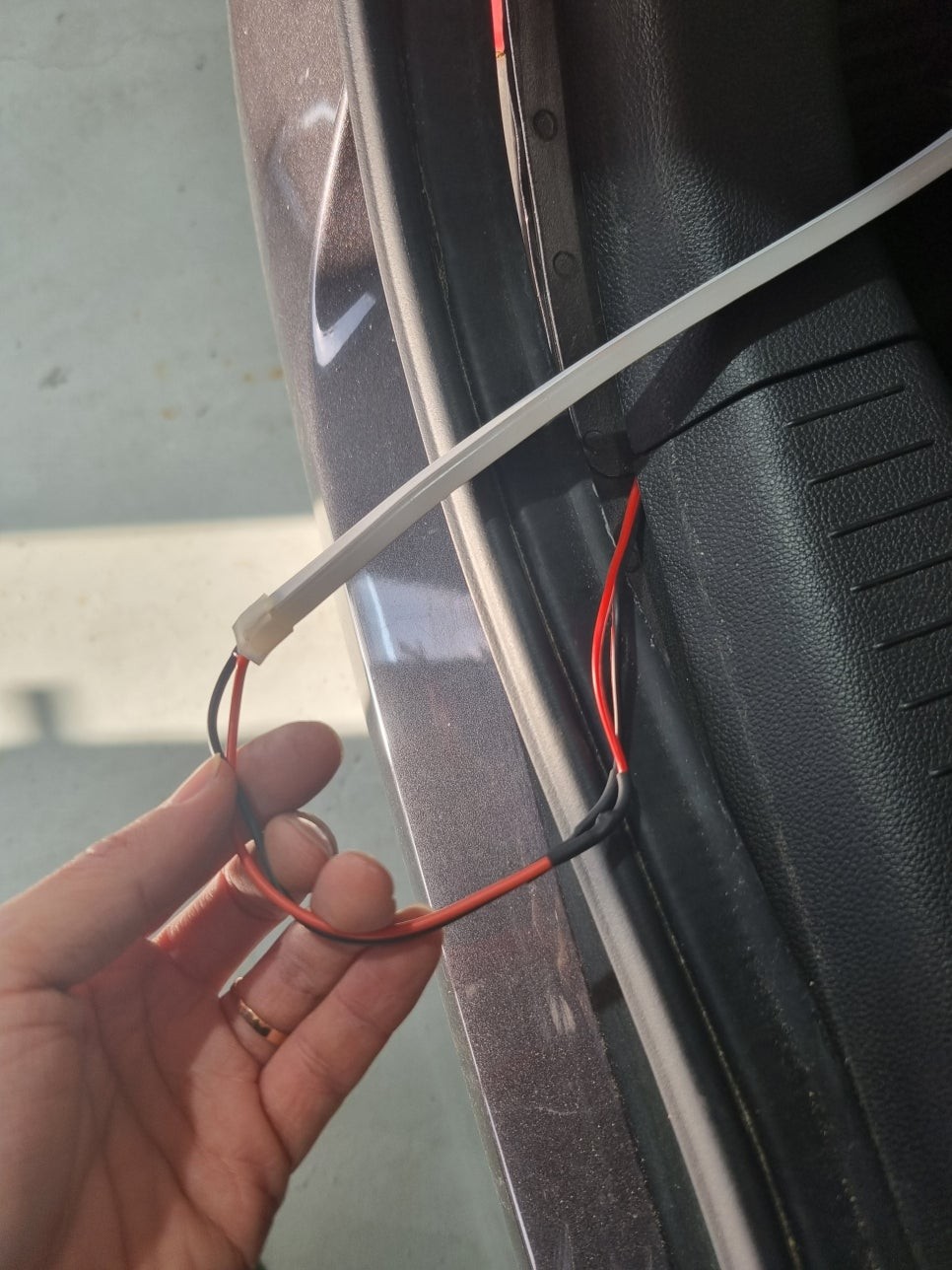 스파크 트렁크 메이튼 식빵등 설치 배선 구미 니트로 / 구미시 양호동