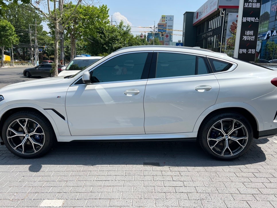 BMW X6, 썬팅부터 블랙박스까지 대구 신차패키지 전문점~ / 대구 달서구 이곡동