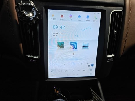 [브로모터스] 마세라티 르반떼 안드로이드 올인원 장착/ 전면부 삼지창 엠블럼 교체 / 신형 스타일 테일램프 교체 / 휠 보호 캡 장착 / 경남 거제, 통영, 창원