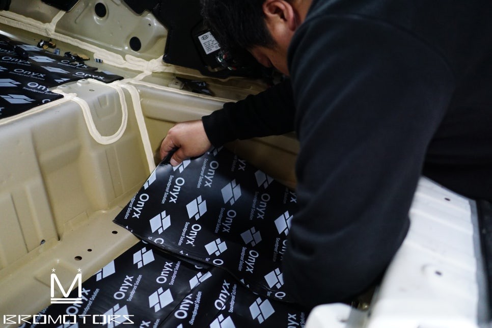 [2020년형 더뉴카니발 하이리무진] 순정옵션을 뛰어넘는 실내공간확보 신차패키지 한번 보실래요? (거제 브로모터스) / 경남 거제, 통영, 창원