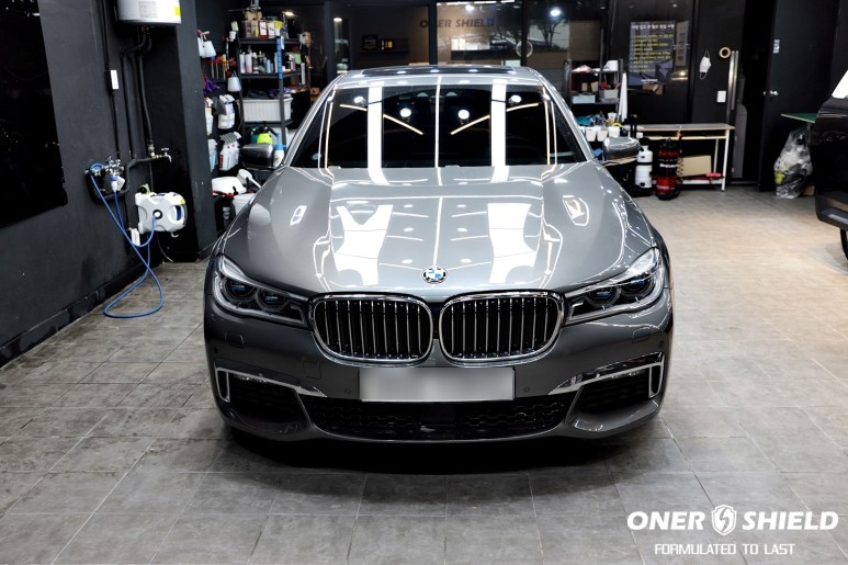 워터스팟과 외부 데미지에 강한  오너쉴드 9H+ / 글로스 코팅 BMW 740Li 광택 + 유리막코팅 | 오너쉴드 서초