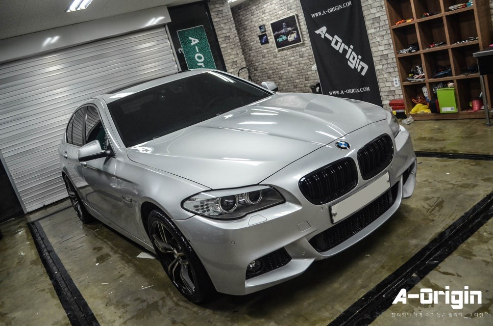 경기남부 / [안양랩핑 - 에이오리진] BMW F10 5시리즈 520D 전체랩핑 (실버->화이트) 에이버리 슈프림 유광 화이트 / 전체랩핑 자동차랩핑 서울랩핑 광명랩핑 안양랩핑 강서구랩핑 / 안산,시흥,화성 / 시흥.안산