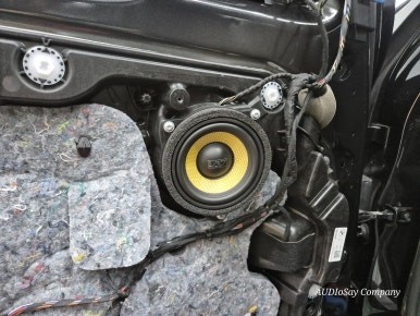 BMW G02 X4, 감성과 사운드를 동시에 완성하다. 대구 BMW 회오리 풀 커버 엠비언트 & 카오디오 시공기