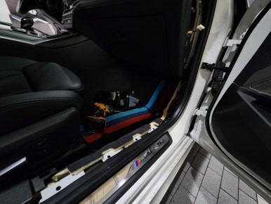 대구 오디쎄이 블랙박스 보조배터리 BMW G20 320i 아이나비 QXD8000 에코파워팩 S8 카오디오