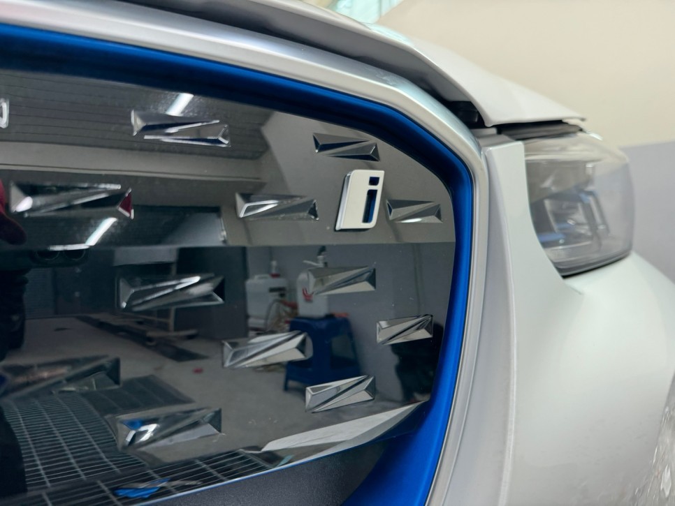 잠실 랩핑 BMW iX3 부분 랩핑, 전기차 느낌 확 살리기 / 서초, 강남, 양재