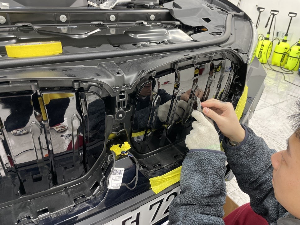 서초 강남 윈드쉴드 크롬죽이기. BMW X6 필수템 장착은 아워링스 / 서초, 강남, 양재