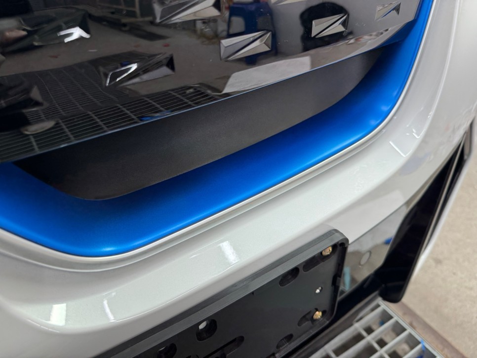 잠실 랩핑 BMW iX3 부분 랩핑, 전기차 느낌 확 살리기 / 서초, 강남, 양재
