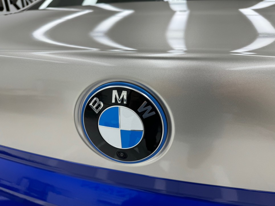 강남 랩핑 BMW i7 듀오톤 랩핑 위아래 둘 다 라인 칼 / 서초, 강남, 양재