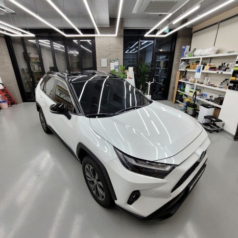 TOYOTA RAV4 일산 랩핑 오버랩에서 스포티한 투톤 랩핑