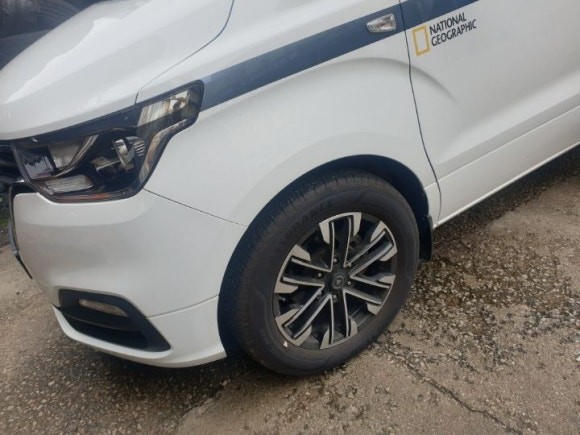 235 60 18 굿이어 어슈어런스 피네스  카니발신형 순정 OEM 타이어 중고 있지만 신품 수준 입니다 / 경기 포천 소흘