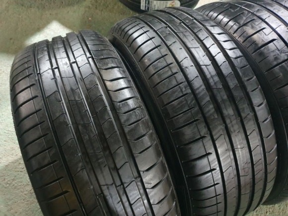 245 40 19 275 35 19 피렐리 피제로 PZ4 중고타이어 한대분 BMW 5시리즈 벤츠 E클래스 CLS 등등 차량 입니다 / 경기 포천 소흘