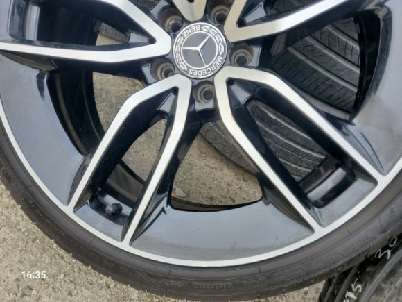 벤츠 CLS 53 AMG 정품 20인치 프론트 옵셋 한짝 판매합니다  벤츠 정품 맞습니다 / 경기 포천 소흘