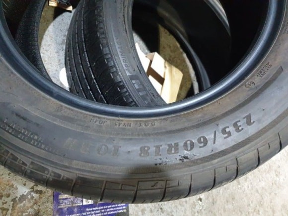 235 60 18 굿이어 어슈어런스 피네스  카니발신형 순정 OEM 타이어 중고 있지만 신품 수준 입니다 / 경기 포천 소흘