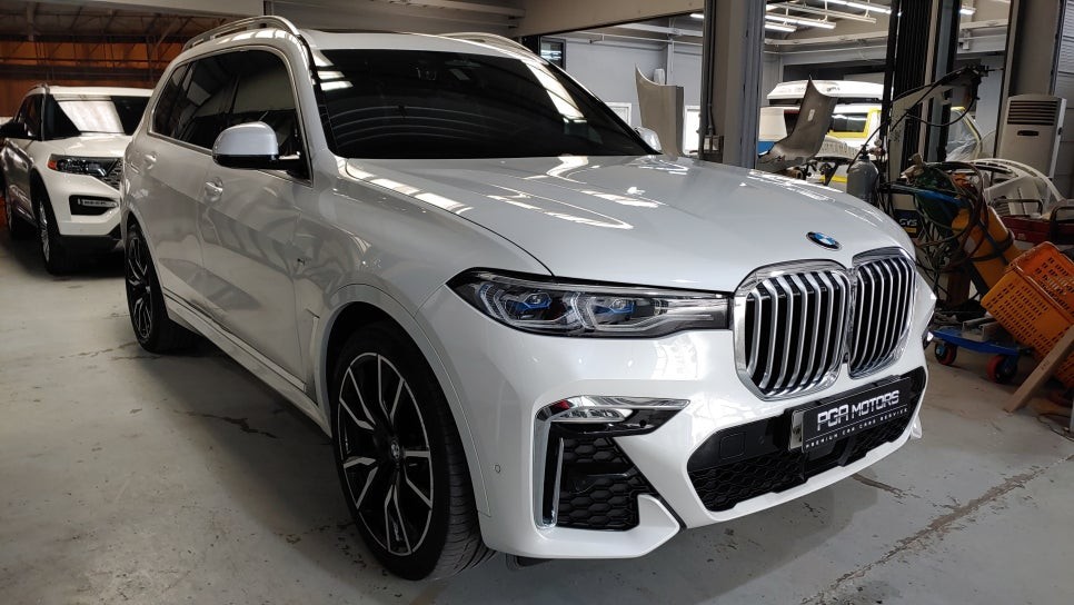 경기북부 / BMW X7 / 도어, 사이드 스커트 / 수리 도색 / 수입차 전문 1급 공업사 / 파주 월롱 ic 인근 / 경기 고양 / 고양.일산.김포