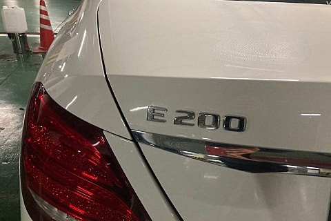 경기남부 / [1년 전 오늘] 듀얼 전동스프링과 도어락클로징을 장착하는 벤츠 E200 순정형 전동트렁크 서울 노원구 출장시공 / 수원시 원천동 / 성남.용인.이천 수원.화성