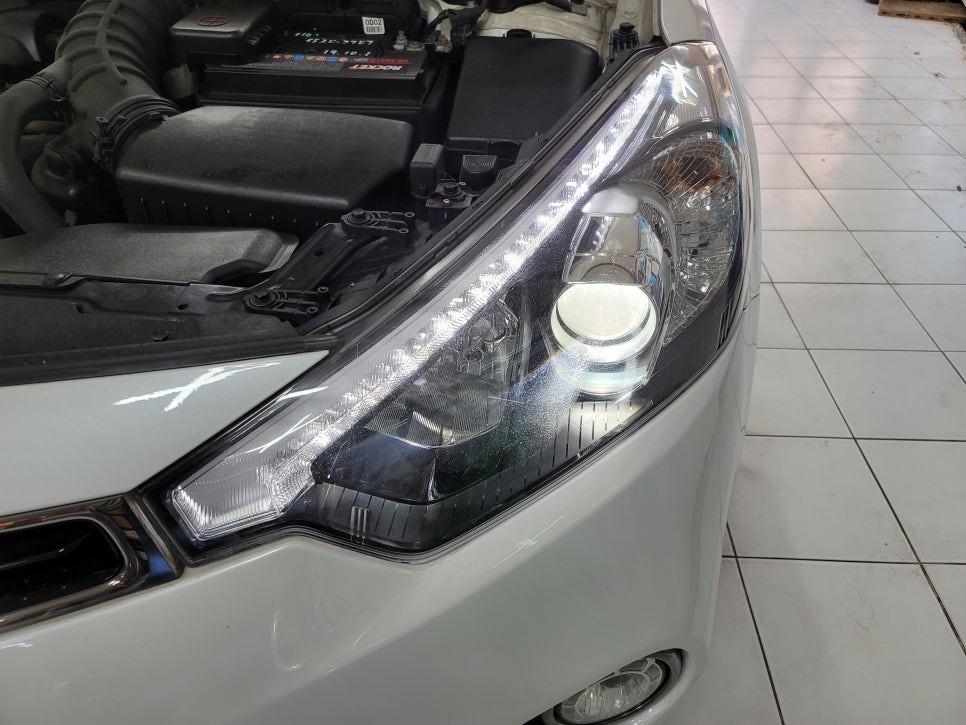 K3 쿱 인증 LED 헤드램프 전조등 장착으로 야간 운전 개선하기[울산 패스트카]