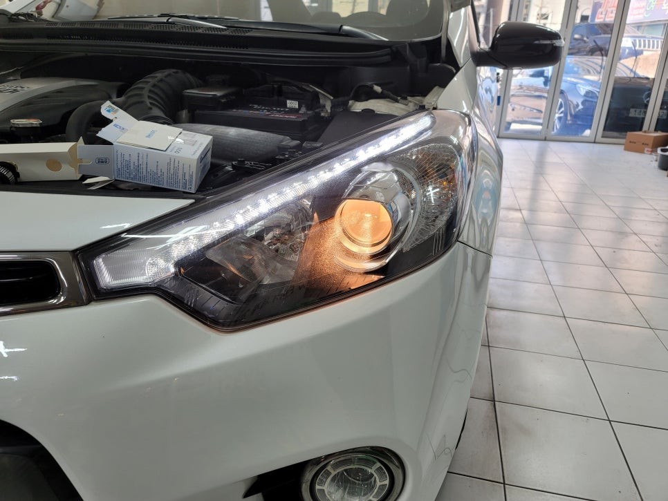 K3 쿱 인증 LED 헤드램프 전조등 장착으로 야간 운전 개선하기[울산 패스트카]