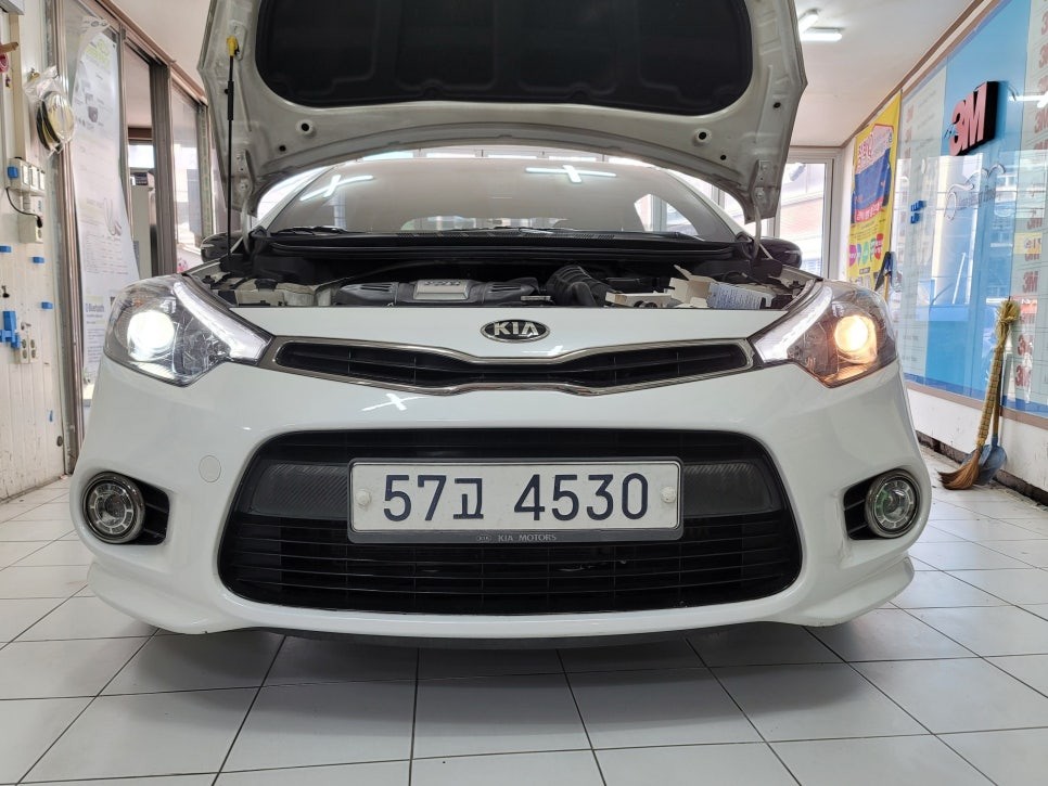 K3 쿱 인증 LED 헤드램프 전조등 장착으로 야간 운전 개선하기[울산 패스트카]