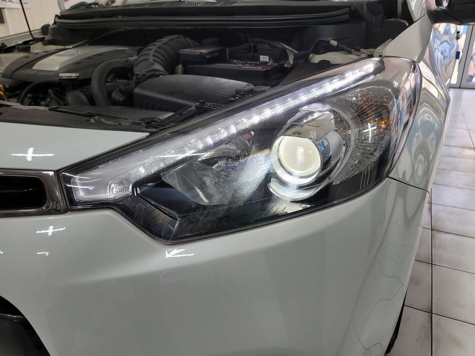 K3 쿱 인증 LED 헤드램프 전조등 장착으로 야간 운전 개선하기[울산 패스트카]